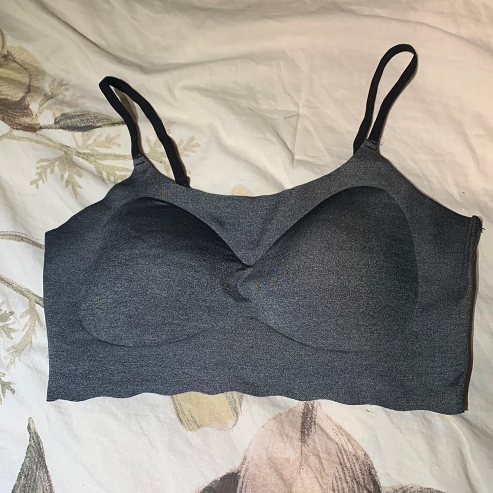 Zyia active wear medium padded lounge bra gray